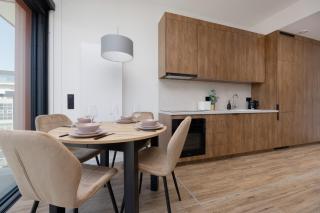 Towarowa Towers Apartment by Solarento - 8