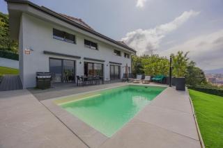 House with pool and panoramic view of Bilbao - Bilbao - 9