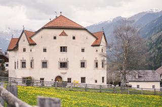 Ansitz Heufler by Norbert Niederkofler - Rasun di Sopra - 0