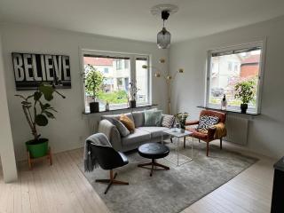 Spacious Three Bed Home in a lovely neighbourhood - Gothenburg - 0