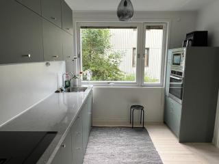 Spacious Three Bed Home in a lovely neighbourhood - Gothenburg - 3