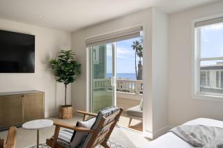La Jolla Panoramic Ocean Retreat with Rooftop - San Diego - 9