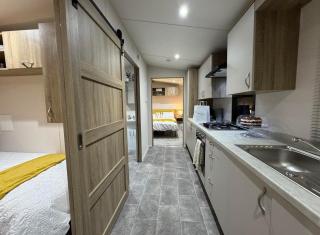 Arranview Lochside Pods & Lodges all with private Hot-tubs - Fenwick - 6