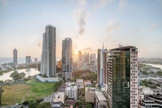 Luxury 2 Bed at Trizen by Resident Villas - Colombo - 9
