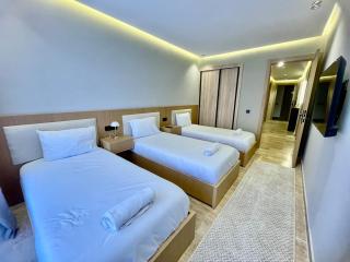 Luxurious 2BR - Steps from Carré Eden - 84inch TV - Marrakesh - 7