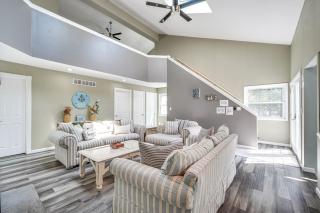 Wallenpaupack Lake Estates Luxe and Spacious Home - Lake Ariel - 7