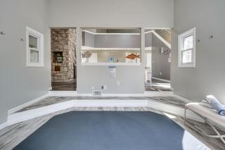 Wallenpaupack Lake Estates Luxe and Spacious Home - Lake Ariel - 5