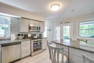 Wallenpaupack Lake Estates Luxe and Spacious Home - Lake Ariel - 1