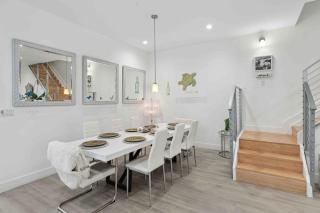 Modern Haven in Paradise w Heated Eco Pool 5B 4B - Miami - 1