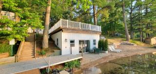Boathouse on Arbutus Lake - Traverse City - 9