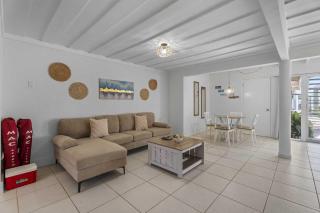 WLR1 - 1BR near Palm Beach - White Lotus Retreat - Palm-Eagle Beach - 4
