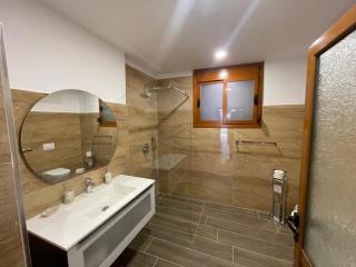 Rira house lungo mare - Vlora - 1