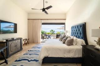 VIP Beach Club Pool, Floor-to-Ceiling Views - San José del Cabo - 4