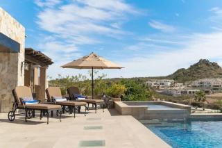 VIP Beach Club Pool, Floor-to-Ceiling Views - San José del Cabo - 2