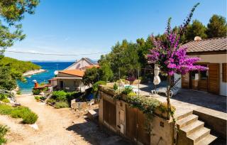 Lovely Home In Hvar With Wifi - 0