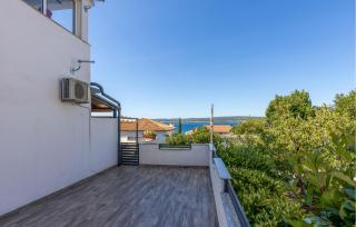 1 Bedroom Stunning Home In Crikvenica - Crikvenica - 2