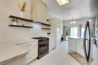 7 Mi to Dtwn Palm Springs Family Home with Pool - Cathedral City - 3