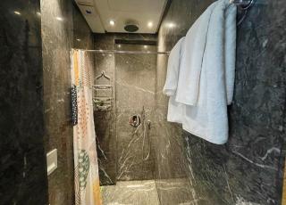 Luxury Modern Studio with Netflix, Kitchen and Free Parking Elite Garden, Marrakesh - 8