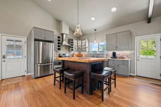 2BR Retreat-Pickleball-Hot Tub-Dog Friendly - Fredericksburg - 8