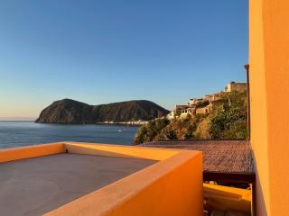 casa incastonata nel mare - Canneto - 4