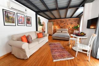 Cute Retro Home Balcony AC Galata - Istanbul - 5