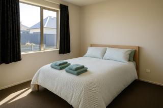 West Meadows Escape, Lake & Slopes Minutes Away - Wanaka - 6