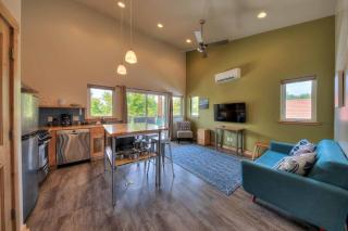 Stylish Casita Moab 2 - In Town, Outdoor Sauna - Moab - 2