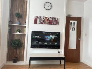 beautifull house with 6 double bedrooms - London - 9