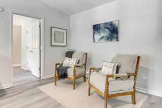 Newly Renovated Home in Oak Island! - 5