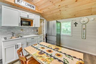 14 Mi to Kentucky Horse Park Creekside Cabin - 2