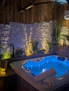 Les Spas de la mer, Appart&Spa Canopée, 100m de la plage, Love Room - 0