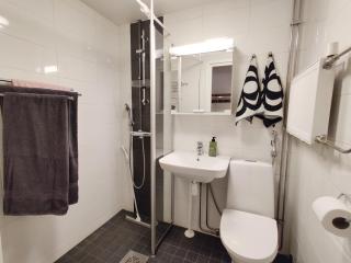 Cozy 1BR Apartment with Balcony, Free WiFi and Parking - 9