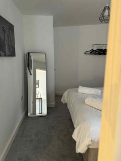 City Centre Apartment - Liverpool - 7