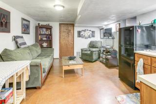 Walk to Main St Carbondale Apt with Shared Patio - 7