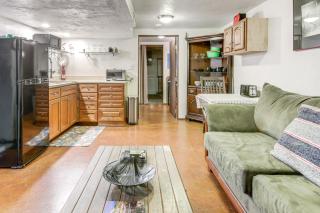 Walk to Main St Carbondale Apt with Shared Patio - 4