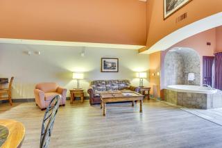 1st-Floor Chula Vista Resort Condo with Patio! - Wisconsin Dells - 6