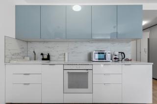 Blue Moon Apartment with Free Parking - 6