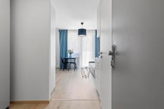 Blue Moon Apartment with Free Parking - Bratislava - 2