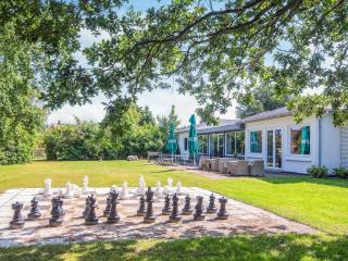 Splendid cabin in camping resort - 7