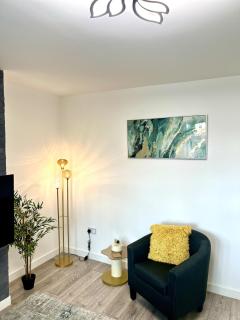 Pearl-Home at Esongrace Stays - Stoke on Trent - 1