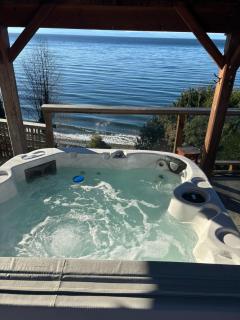 Sunset Suite - Beach Hideaway - Sechelt - 0