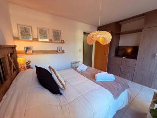 Hermoso departamento con balcón y cochera en el centro SMA Ñire31 Roca - 5