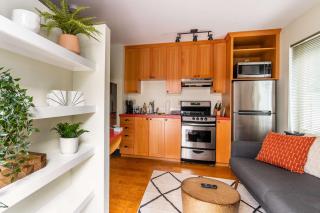 Stay Portland - Quirky Micro Apt - Foodies, Artists, Coffee Lovers - 4