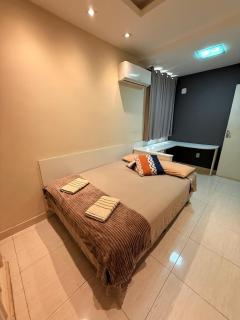 Amplo Apt 4 Quartos a 1 Min da Praia de Copacabana - 1