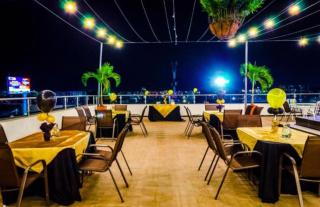 Mirago Hotel - - 2