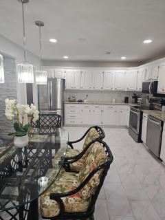 The Sanctuary on Warren Drive - Savannah - 2