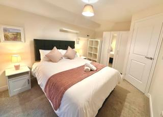 4 Bedroom Full Home Telford - Redhill - 0