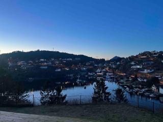 Modern apartment, stunning view, large garden! - 9