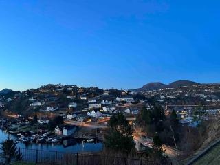 Modern apartment, stunning view, large garden! - 6