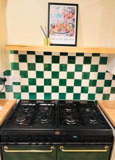 Home away from home-business & leisure travellers - 1